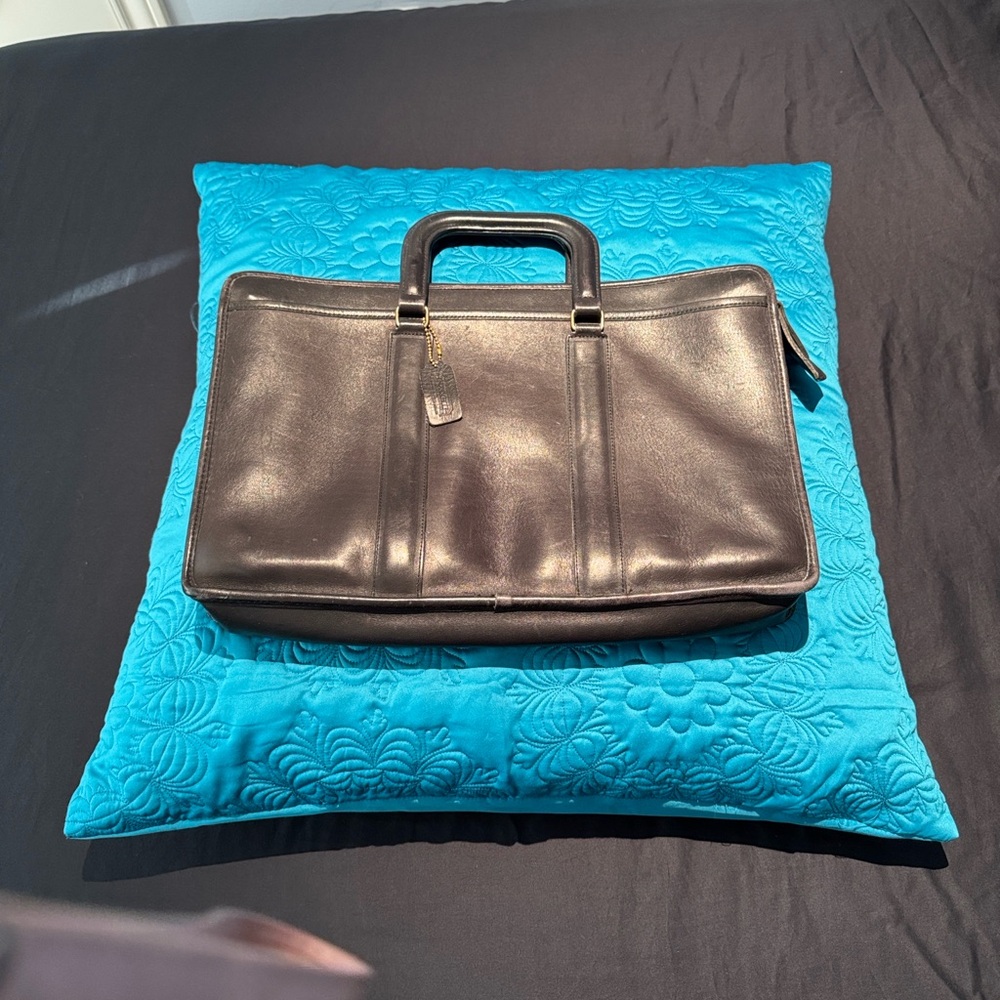 Coach Elegant Black Leather briefcase Bag